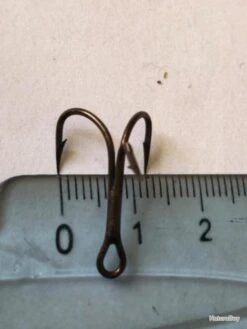 39 Hameçon Double N 4 IDEM Réf 9908 Bz Limerick Equerre 90 Degrés Avec Pic Pêche Carnassier Mustad -Daiwcia Magasin 00004 39 hamecon double n 4 ref 9908 bz limerick equerre 90 degres avec pic peche carnassier vmc