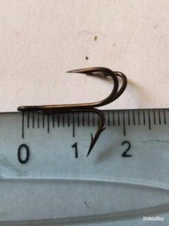 39 Hameçon Double N 4 IDEM Réf 9908 Bz Limerick Equerre 90 Degrés Avec Pic Pêche Carnassier Mustad -Daiwcia Magasin 00005 39 hamecon double n 4 ref 9908 bz limerick equerre 90 degres avec pic peche carnassier vmc