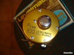 MOULINET ANCIEN "PENN 930" -Daiwcia Magasin 00005 MOULINET ANCIEN PENN 930